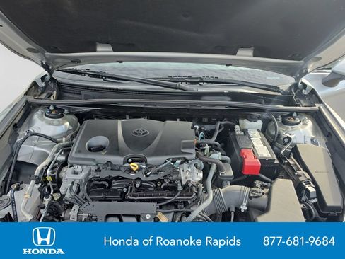 Used 2022 Toyota Camry SE FWD image 20