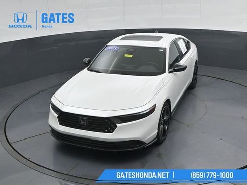 Used 2023 Honda Accord Sport image 48