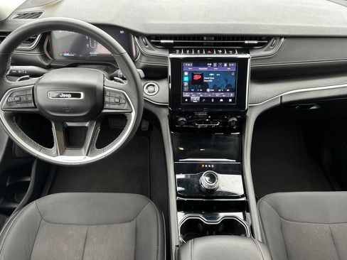 Used 2023 Jeep Grand Cherokee L Laredo w/ Luxury Tech Group I AWD/4WD image 16