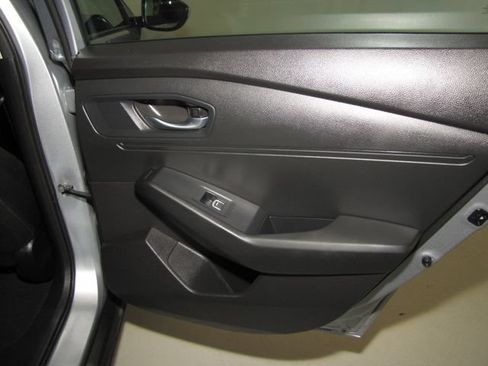 Used 2025 Honda Accord LX image 17