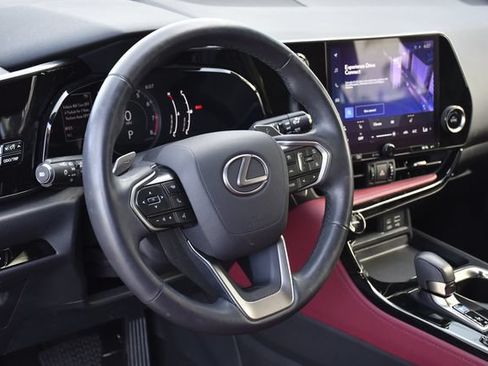 Used 2023 Lexus NX 250 FWD w/ Towing Package (2000 Lbs) image 21