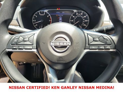 Certified 2025 Nissan Altima 2.5 SV FWD image 29