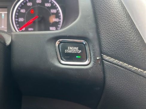 Used 2018 GMC Acadia SLT FWD image 16