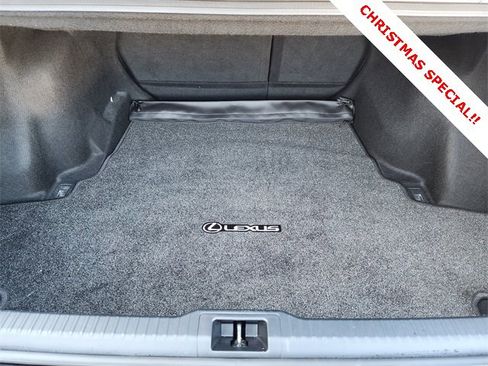 Used 2024 Lexus IS 500 image 25