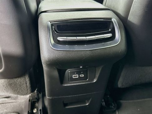 Used 2020 Cadillac XT6 Premium Luxury FWD image 27