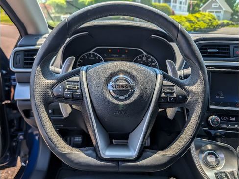 Used 2016 Nissan Maxima SR FWD image 18
