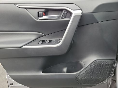 Used 2022 Toyota RAV4 XLE Premium FWD image 23
