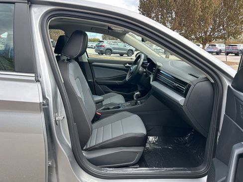 New 2026 Volkswagen Jetta SE FWD image 41