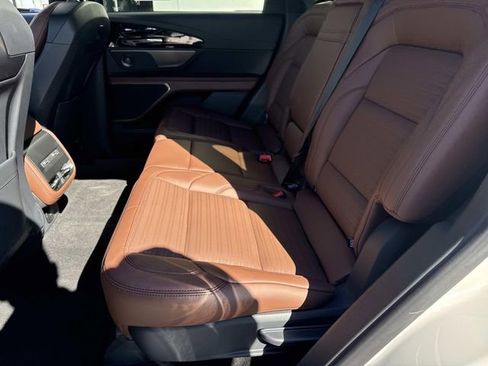 New 2026 Lincoln Nautilus Reserve w/ Jet Appearance Package image 14