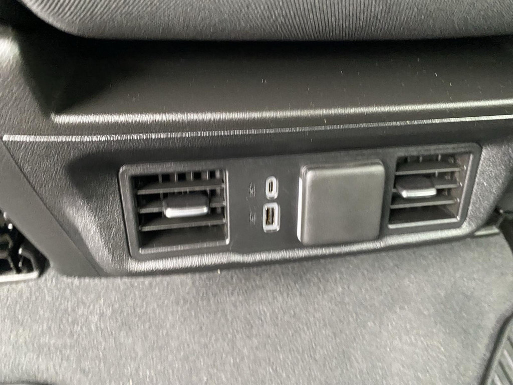 Certified 2025 Chevrolet Silverado 1500 RST AWD/4WD image 15