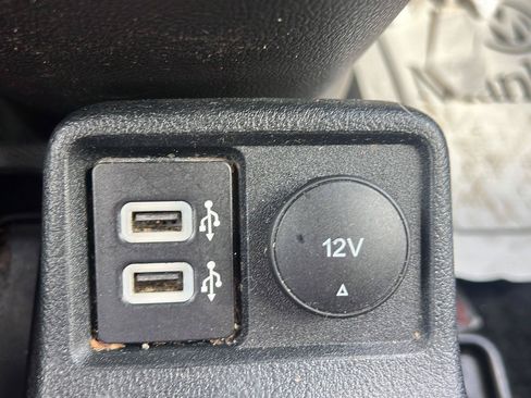 Used 2021 Ford Transit Connect XLT FWD image 30