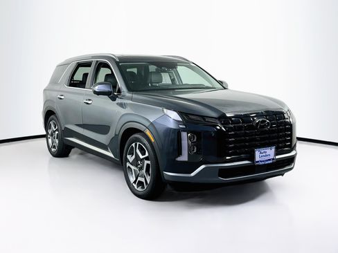 Used 2023 Hyundai Palisade Limited w/ Cargo Package AWD/4WD image 3