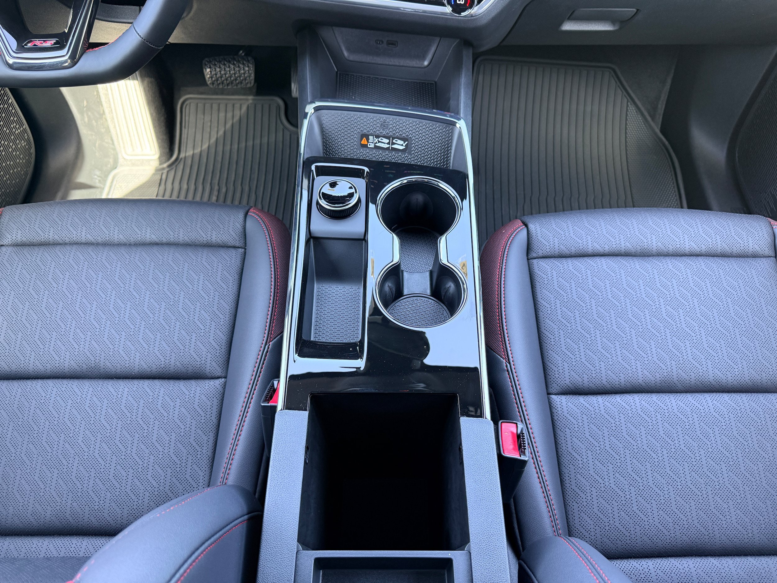 New 2027 Chevrolet Equinox RS w/ Convenience Package III AWD/4WD image 17