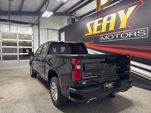 Used 2021 Chevrolet Silverado 1500 RST image 18
