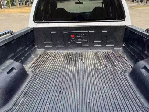 Used 2006 Ford F350 XLT image 8