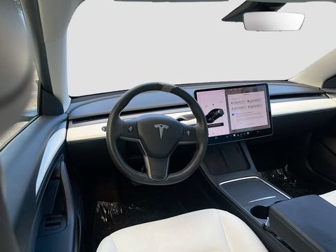 Used 2021 Tesla Model 3 Standard Range Plus RWD image 21