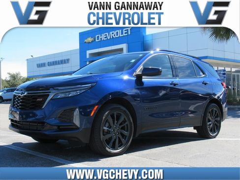 Used 2023 Chevrolet Equinox RS image 1
