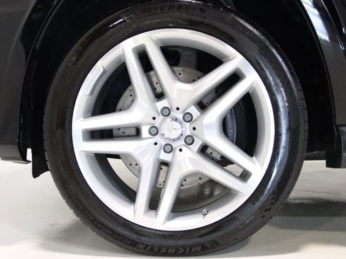 Used 2015 Mercedes-Benz GL 550 4MATIC image 80