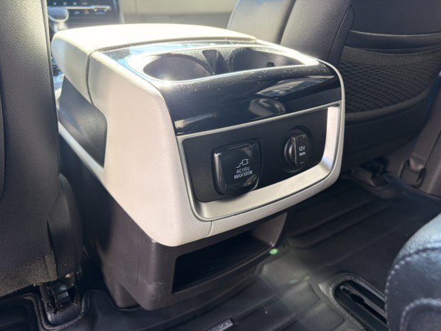 Used 2024 Kia Carnival SX Prestige FWD image 33