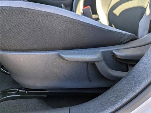 Used 2025 Nissan Versa S w/ Trunk Package image 11