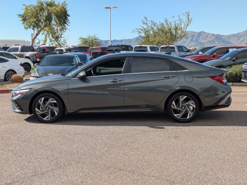 Certified 2024 Hyundai Elantra Limited image 6