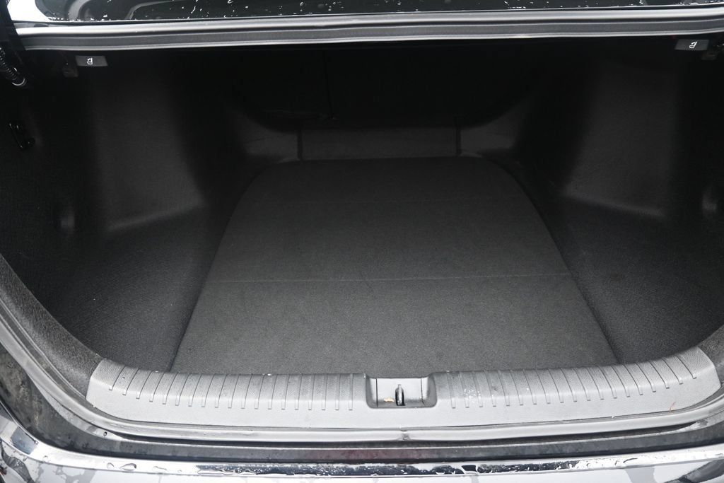 Used 2025 Honda Accord SE image 17