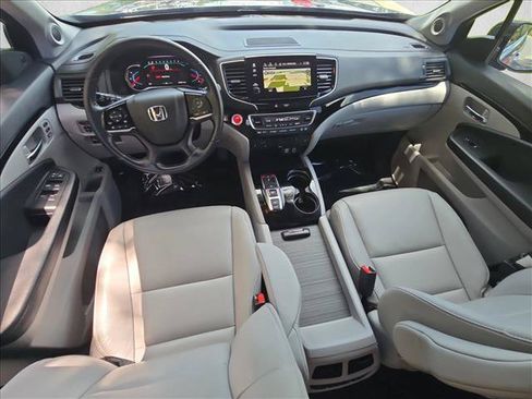 Used 2019 Honda Pilot Touring image 19