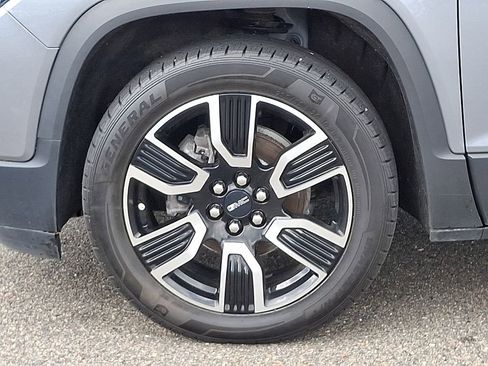Used 2021 GMC Acadia SLE w/ Driver Convenience Package FWD image 8