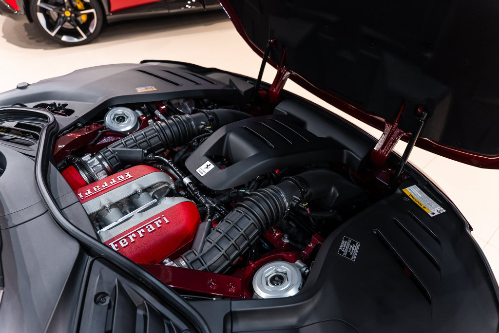 Used 2026 Ferrari Purosangue AWD/4WD image 22