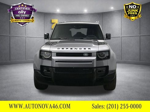 Used 2023 Land Rover Defender 110 X-Dynamic SE image 9