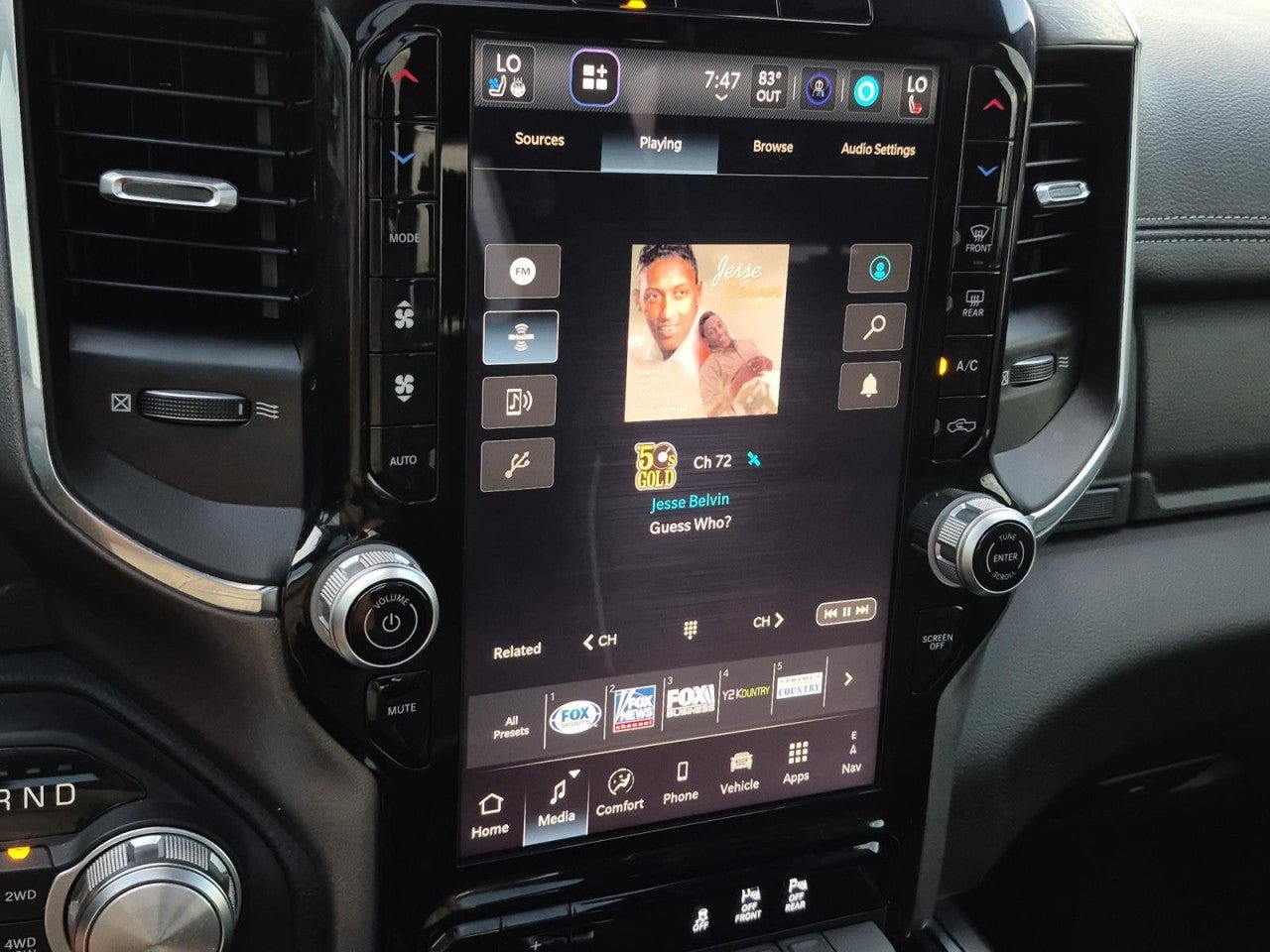Used 2025 RAM 1500 Laramie w/ Laramie Southwest Edition AWD/4WD image 32