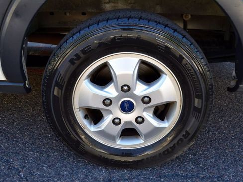 Used 2017 Ford Transit 350 XLT image 31