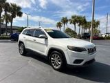 Used 2020 Jeep Cherokee Latitude Plus image 2