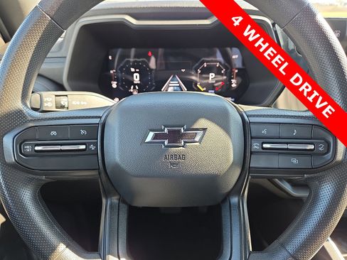 Used 2024 Chevrolet Colorado Trail Boss image 24