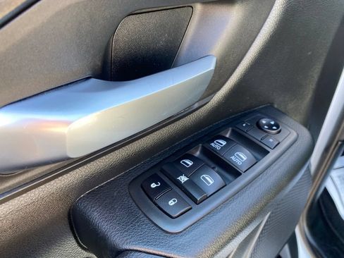 Used 2020 RAM 1500 Tradesman AWD/4WD image 13