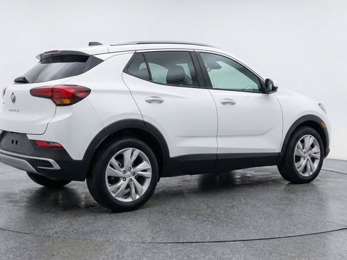 Used 2025 Buick Encore GX Preferred image 9