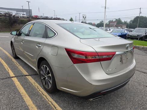 Used 2016 Toyota Avalon XLE w/ Protection Package FWD image 6