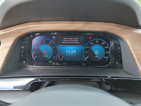 New 2026 Volkswagen Atlas SE image 43