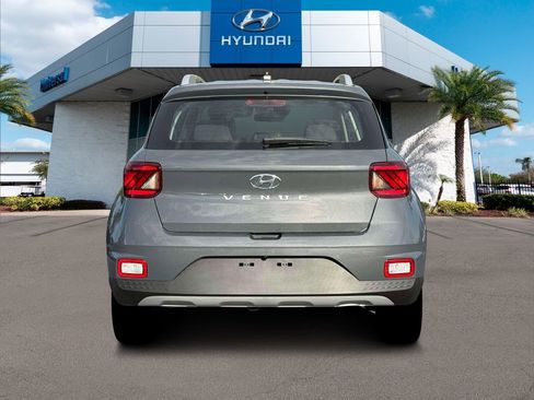 New 2026 Hyundai Venue SEL FWD image 7