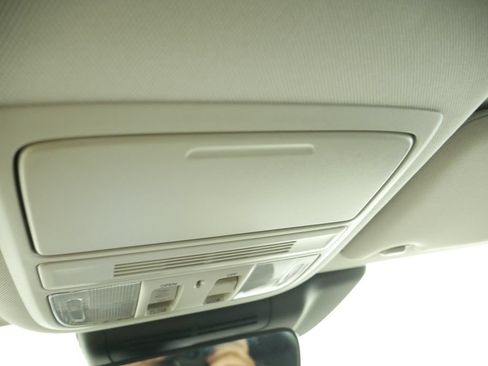 Used 2018 Honda Accord EX-L image 40