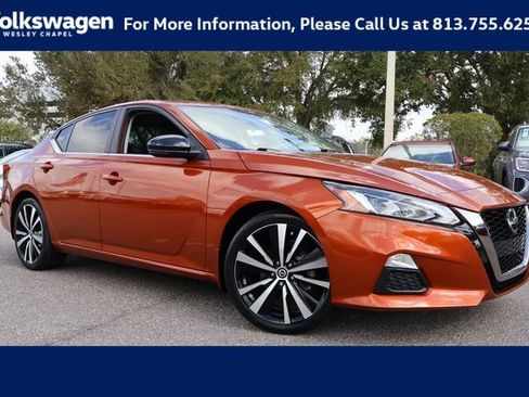 Used 2021 Nissan Altima 2.5 SR w/ SR Premium Package image 1