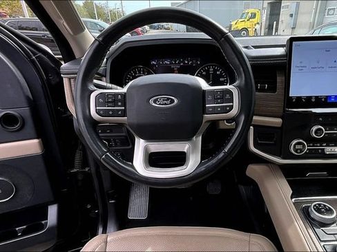Used 2024 Ford Expedition Limited AWD/4WD image 8