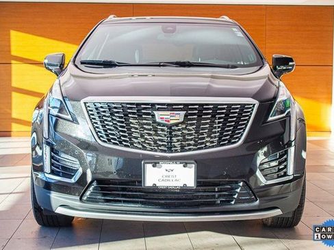 Used 2025 Cadillac XT5 Premium Luxury image 2
