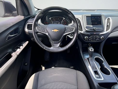 Used 2020 Chevrolet Equinox LT FWD image 8