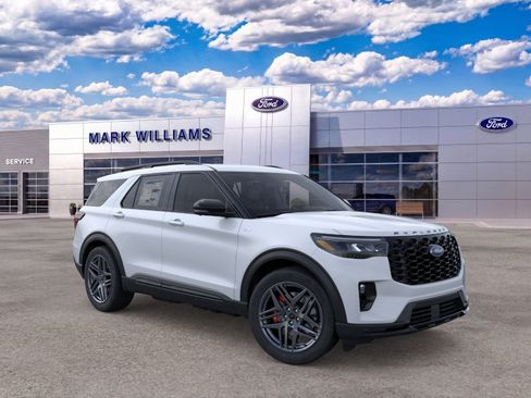 New 2026 Ford Explorer ST-Line w/ ST-Line Street Pack AWD/4WD image 7