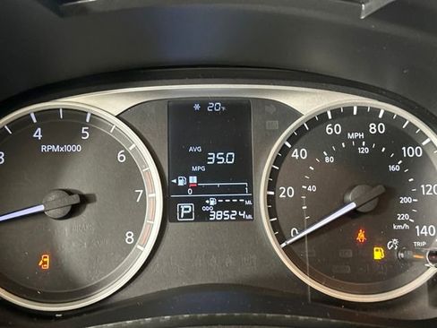 Used 2024 Nissan Versa S w/ S Plus Package image 18