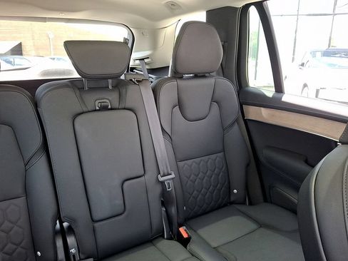 Used 2025 Volvo XC90 B6 Plus AWD/4WD image 6