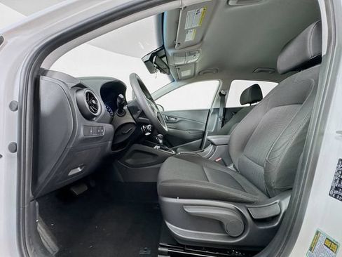 Certified 2022 Hyundai Kona SEL FWD image 31