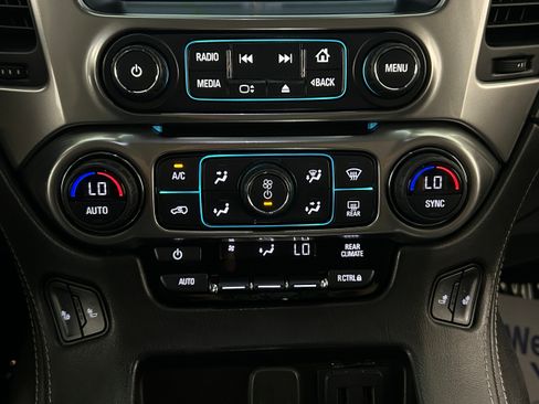 Used 2019 Chevrolet Suburban LT AWD/4WD image 9
