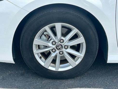 Used 2025 Toyota Camry LE FWD image 13